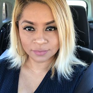 Meet your Posher, Liz